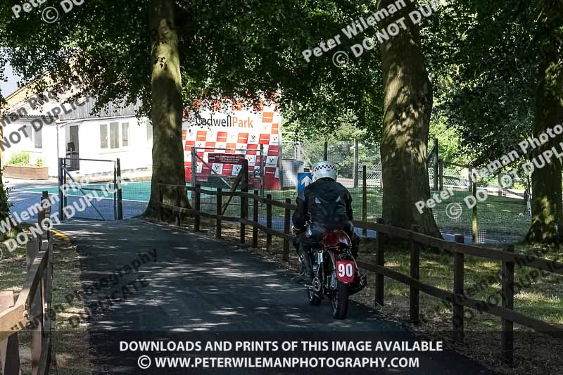 cadwell park;cadwell park photographs;cadwell trackday photographs;enduro digital images;event digital images;eventdigitalimages;peter wileman photography;racing digital images;trackday digital images;trackday photos
